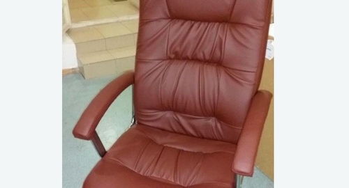 Обтяжка офисного кресла. Ивангород